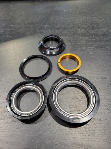 [H0432C4100E101] Orbit 1.5" ZS Anod Black 1-1/8"-1.5" w/H2051A-5.3mm w/Black FSA logo (laser beforeAnod),NO.57